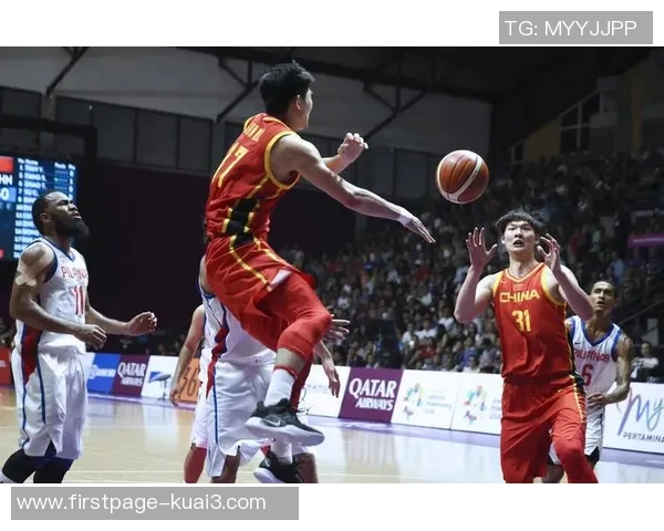 中国男篮精彩回放对阵伊拉克全场比赛精彩瞬间分析与点评