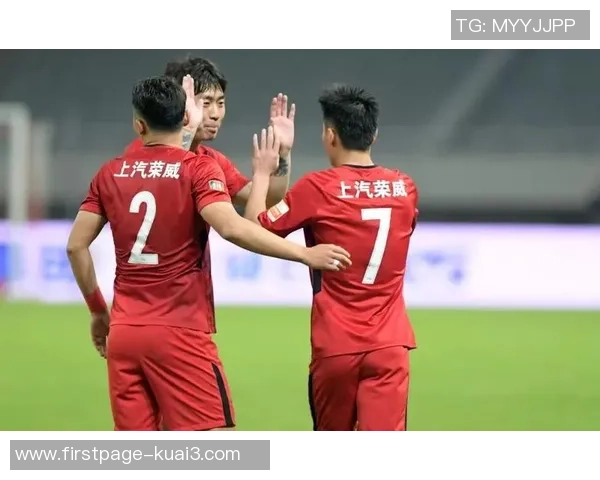 南京排球队以75分领跑总决赛积分榜展现强劲实力和夺冠希望